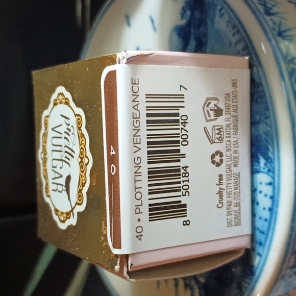 Pretty Vulgar's Eyebrow gel and Eyebrow brush. - Picture 4 of 7